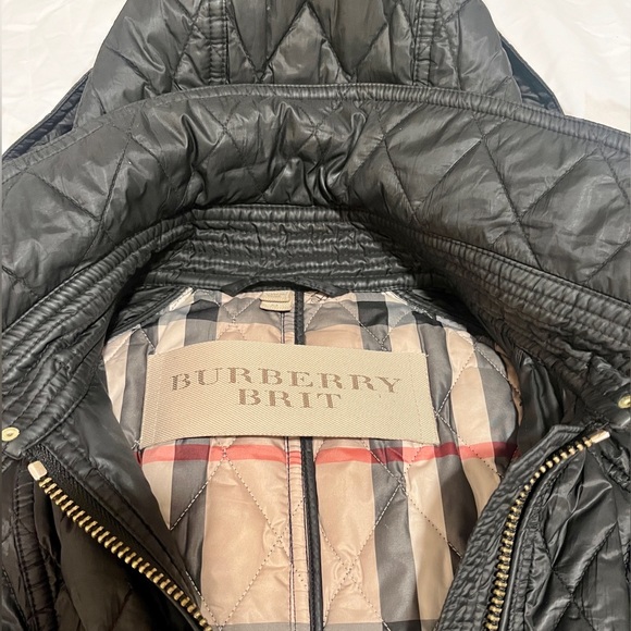 Burberry Brit Quilted Coat size M with Hood-NO BELT!! - Picture 2 of 14
